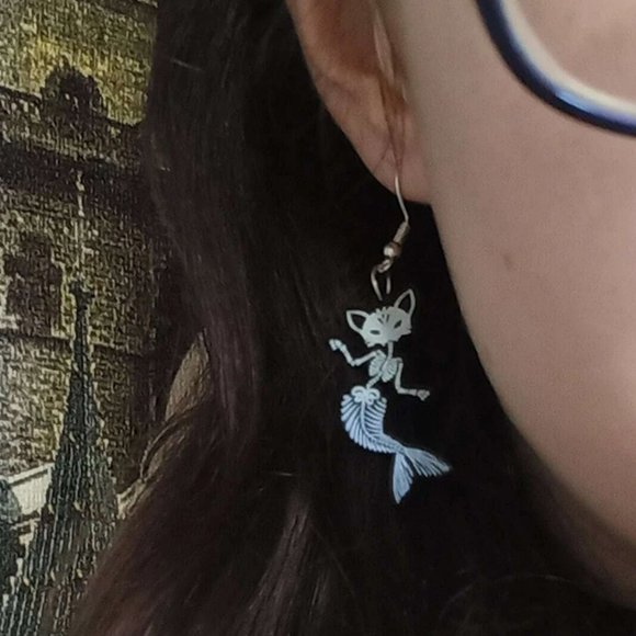🧿 2 for $25 🧿 Spooky Lil' Skeletal Mermaid Kittens Dangle Earrings - Picture 7 of 10